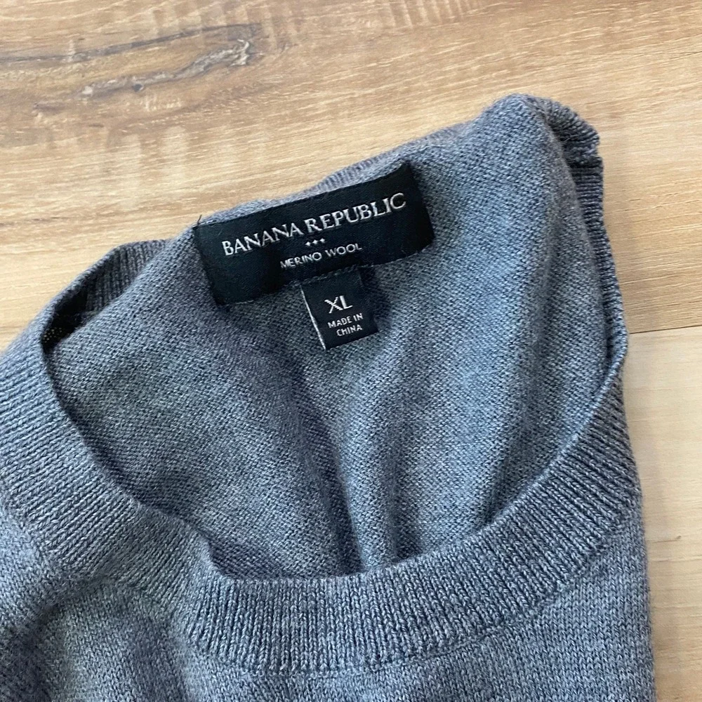 Banana Republic Sweater XL Colorblock Merino Wool Crewneck Grey Black